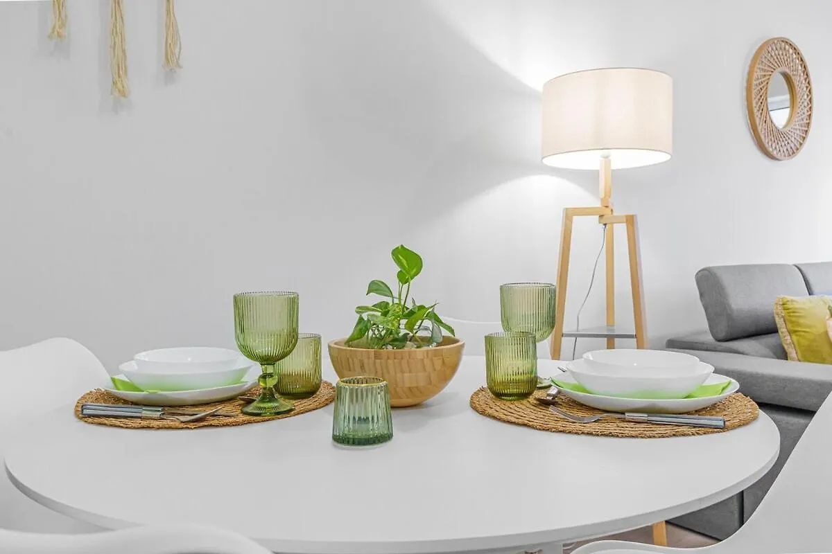 Green Living-Funchal 0*, 푼샬